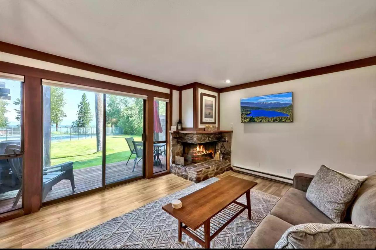 Beautiful Remodeled Condo In Tahoe City Bagian luar foto